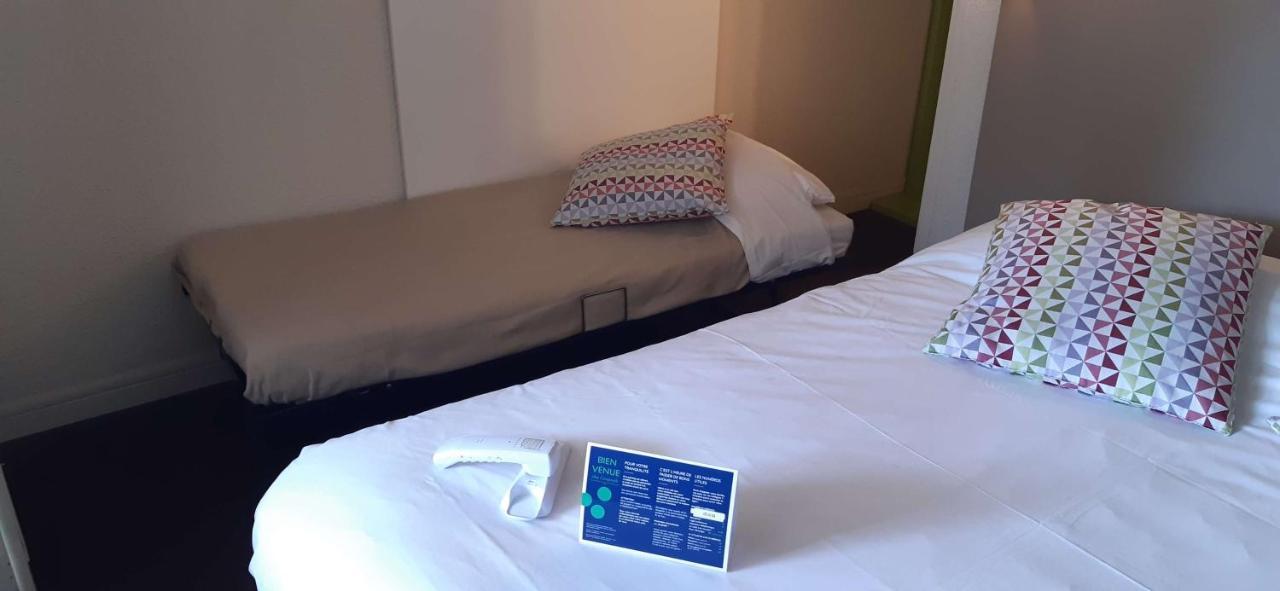 Campanile Annecy - Cran Gevrier Hotel Bagian luar foto